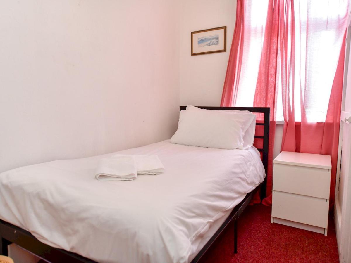 Pass The Keys Perfectly Located 3 Bed Home Close To The City Cardiff Kültér fotó